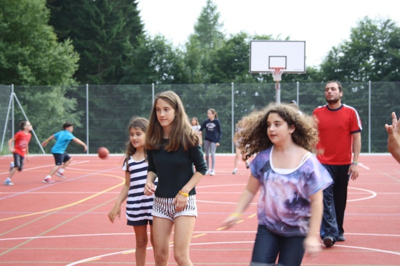 Village Camps International Summer Camp Leysin, Switzerland 2025-08-09 https://www.villagecamps.com/journals_admin/images/693-24-basketball (34).jpg
